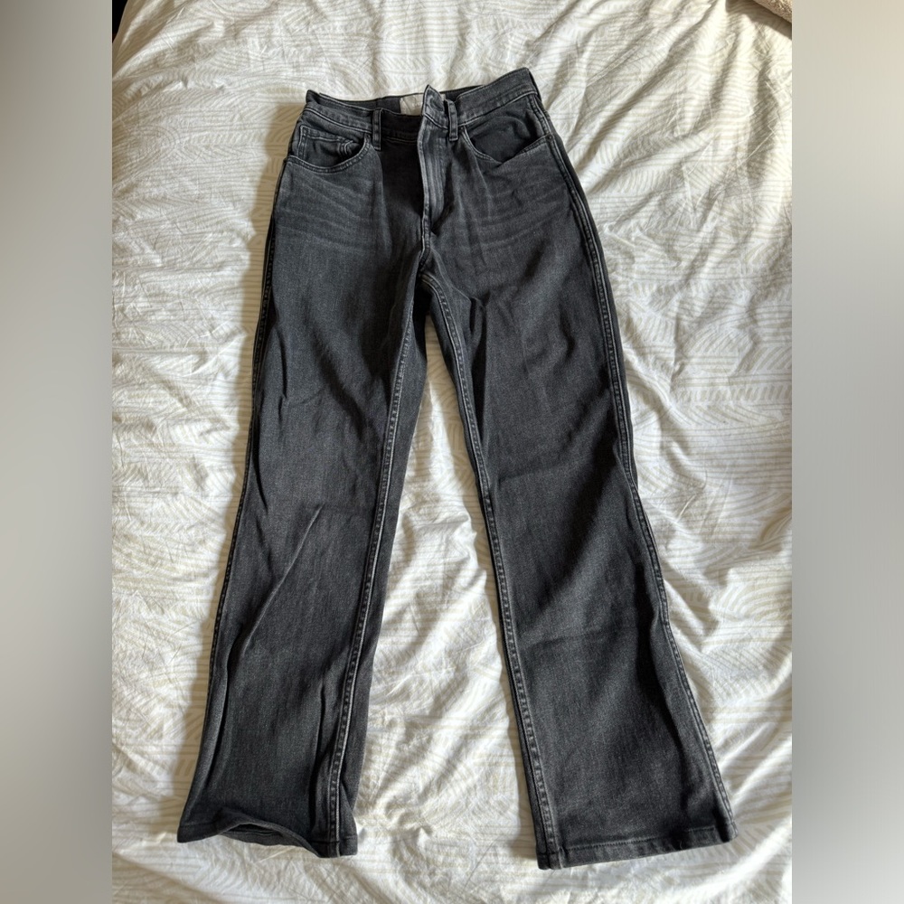 Everlane “The Cheeky Boot Cut Jean” 🖤